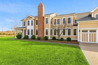 52 Brushy Neck Lane, Westhampton, NY 11977