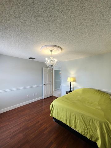 18860 La Costa Lane, Boca Raton, FL 33496