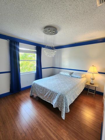 18860 La Costa Lane, Boca Raton, FL 33496