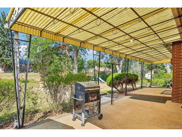 12323 W Connecticut Dr, Denver, CO 80228
