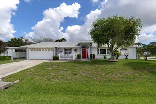 572 Citrus Avenue, Sebastian, FL 32958