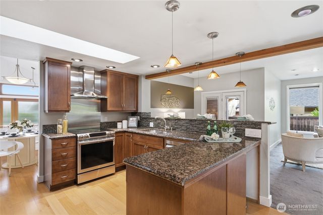 6006 105th Avenue NE, Kirkland, WA 98033