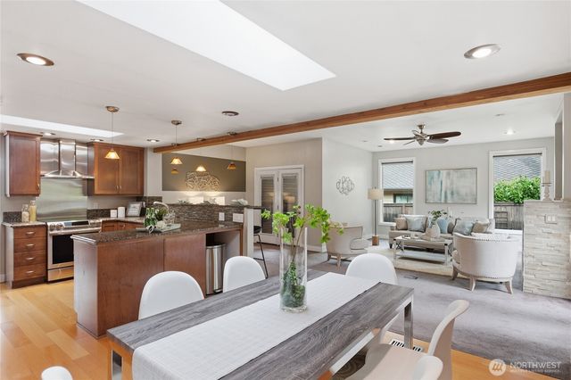 6006 105th Avenue NE, Kirkland, WA 98033