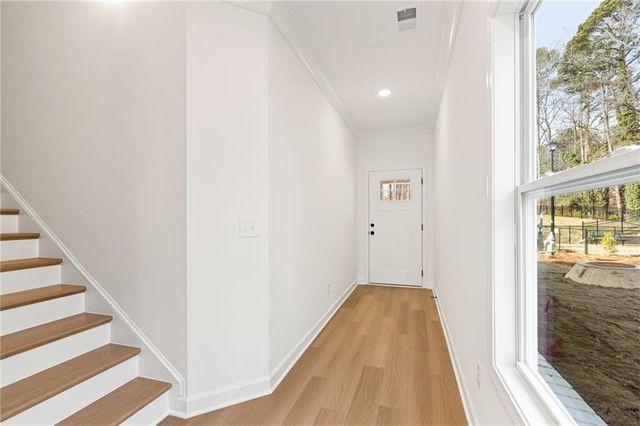 667 Sunstone Lane, Lawrenceville, GA 30043