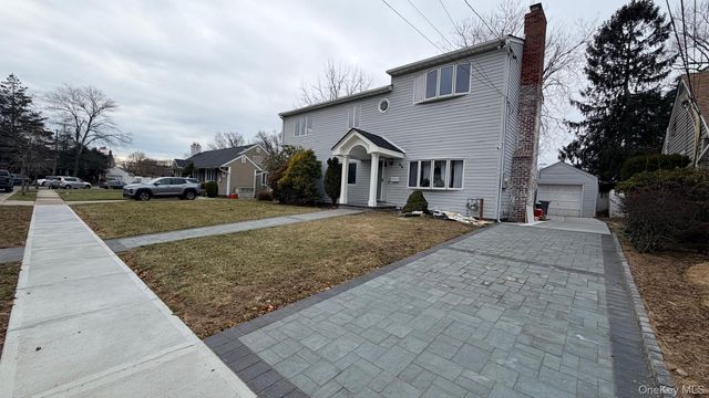 35 Lynwood Drive, Valley Stream, NY 11580