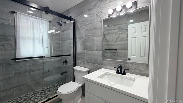 35 Lynwood Drive, Valley Stream, NY 11580