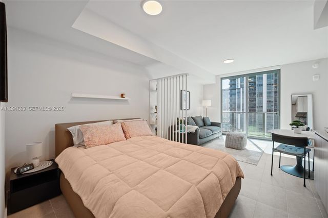 121 NE 5 ST 3507, Miami, FL 33132