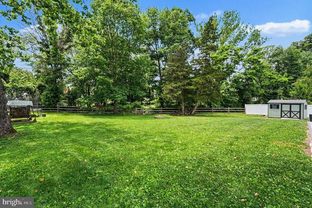1912 MARE RD, Warrington, PA 18976