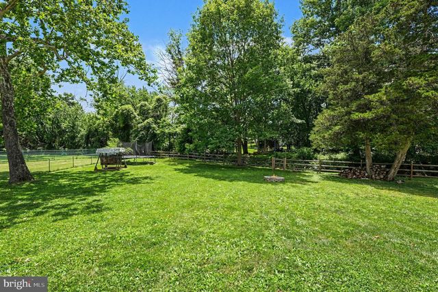 1912 MARE RD, Warrington, PA 18976