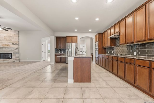 11918 LAMPASAS TRL, San Antonio, TX 78253