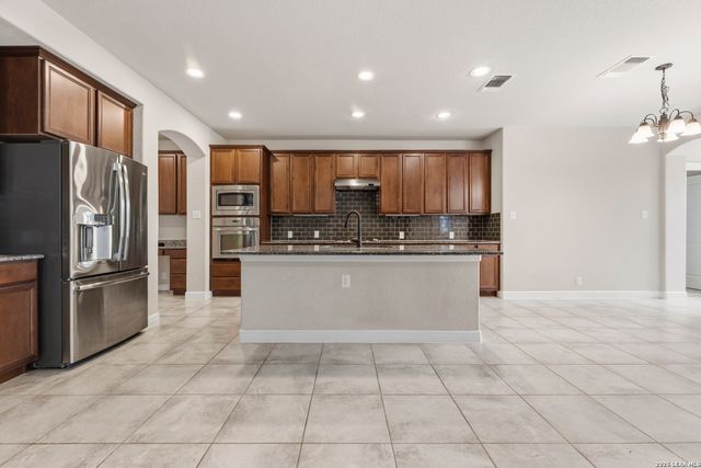 11918 LAMPASAS TRL, San Antonio, TX 78253