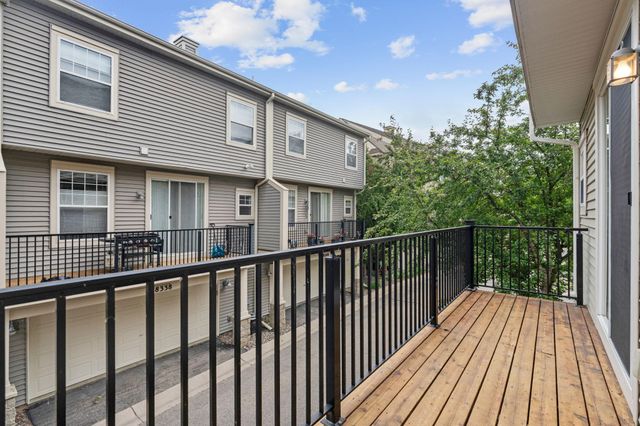 8324 Labont Way, Eden Prairie, MN 55344