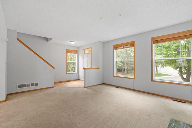 8324 Labont Way, Eden Prairie, MN 55344