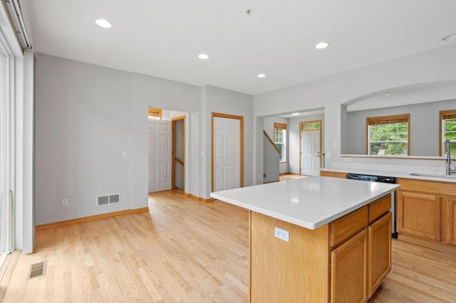 8324 Labont Way, Eden Prairie, MN 55344