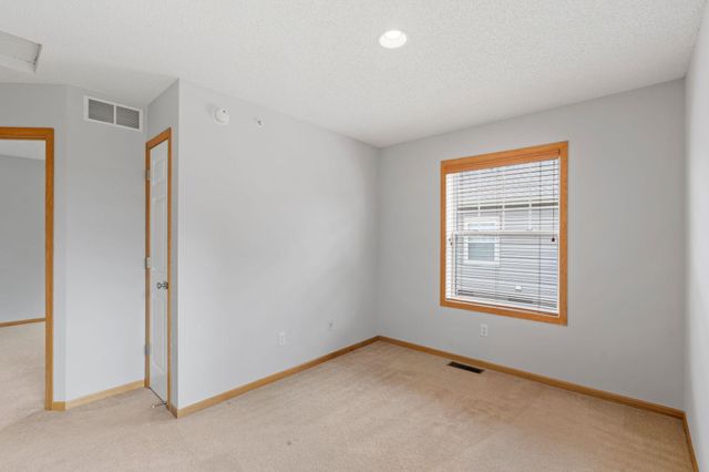 8324 Labont Way, Eden Prairie, MN 55344