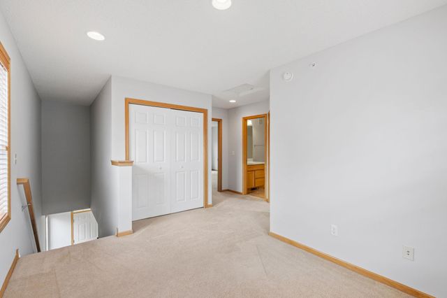 8324 Labont Way, Eden Prairie, MN 55344