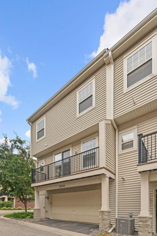 8324 Labont Way, Eden Prairie, MN 55344