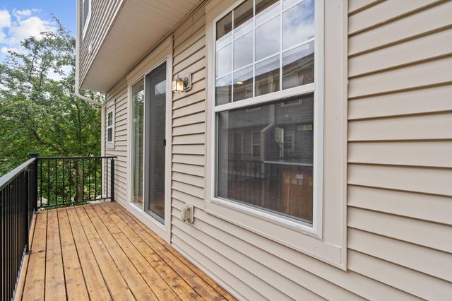 8324 Labont Way, Eden Prairie, MN 55344