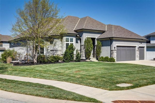 15120 Carter Street, Overland Park, KS 66221