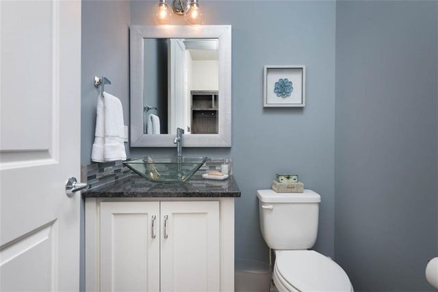 15120 Carter Street, Overland Park, KS 66221