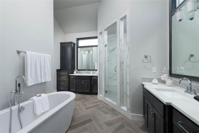 15120 Carter Street, Overland Park, KS 66221