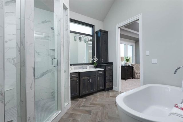 15120 Carter Street, Overland Park, KS 66221