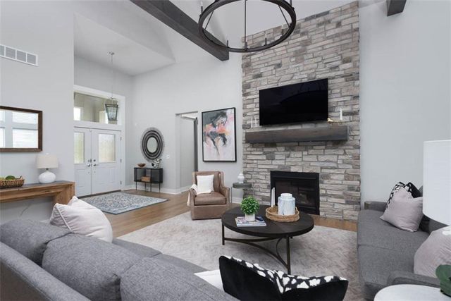 15120 Carter Street, Overland Park, KS 66221