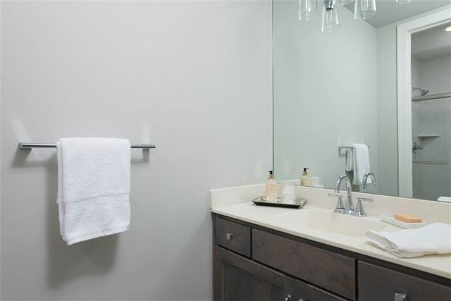 15120 Carter Street, Overland Park, KS 66221