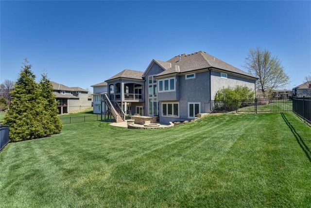 15120 Carter Street, Overland Park, KS 66221