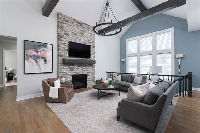 15120 Carter Street, Overland Park, KS 66221