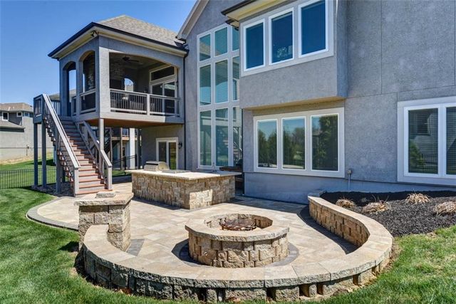 15120 Carter Street, Overland Park, KS 66221