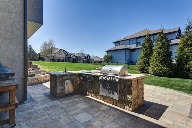 15120 Carter Street, Overland Park, KS 66221