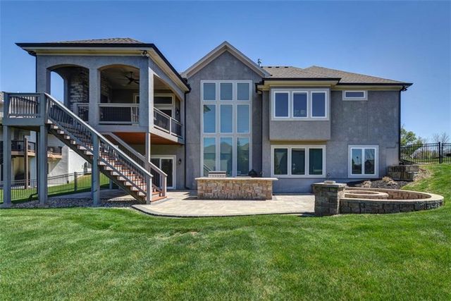 15120 Carter Street, Overland Park, KS 66221