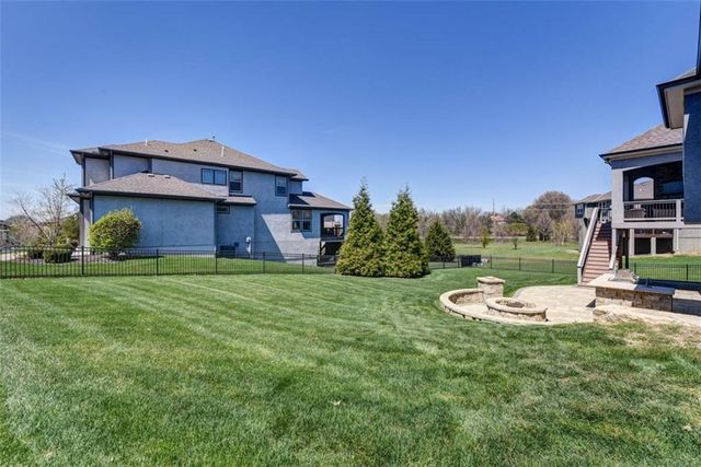 15120 Carter Street, Overland Park, KS 66221
