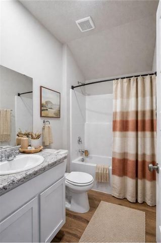 7917 SE 5th Terrace, Blue Springs, MO 64014