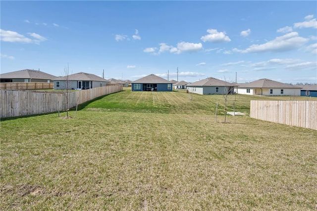 7917 SE 5th Terrace, Blue Springs, MO 64014