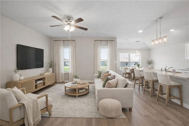 7917 SE 5th Terrace, Blue Springs, MO 64014