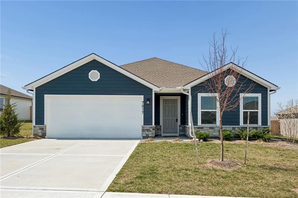 7917 SE 5th Terrace, Blue Springs, MO 64014