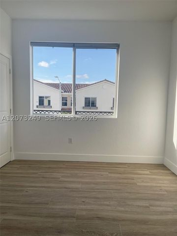 2810 NW 181st St, Miami Gardens, FL 33056