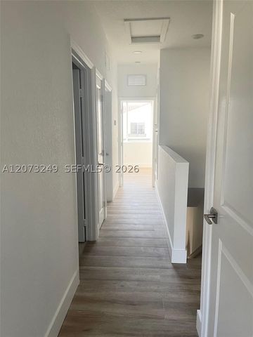 2810 NW 181st St, Miami Gardens, FL 33056