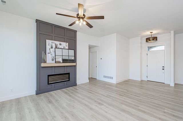 4600 CHAMBERS BAY DR, Columbia, MO 65201