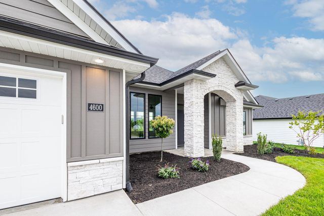 4600 CHAMBERS BAY DR, Columbia, MO 65201