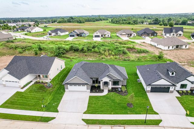 4600 CHAMBERS BAY DR, Columbia, MO 65201