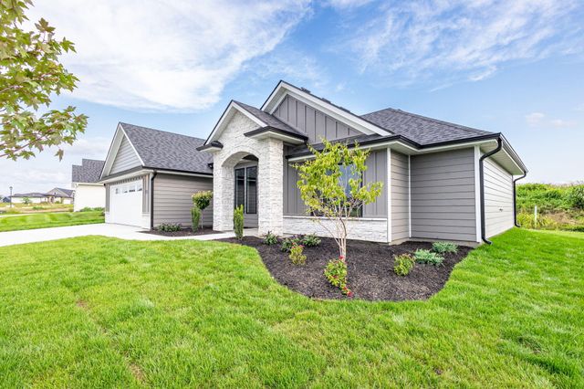 4600 CHAMBERS BAY DR, Columbia, MO 65201