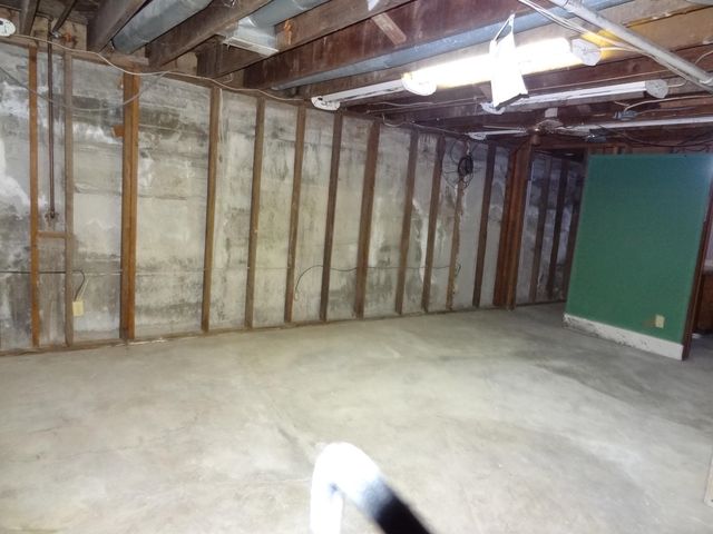 615 S Pershing, Wichita, KS 67218
