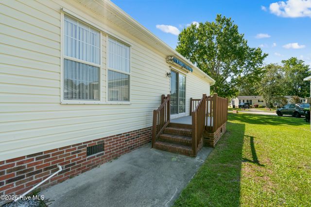 1100 Waterview Lane SW, Carolina Shores, NC 28467