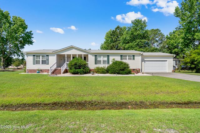1100 Waterview Lane SW, Carolina Shores, NC 28467
