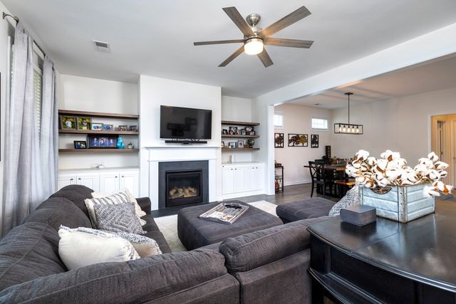 3164 Mayflower Lane, Sumter, SC 29150