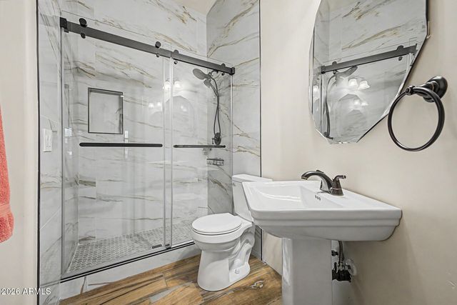 19211 W SELDON Lane, Waddell, AZ 85355