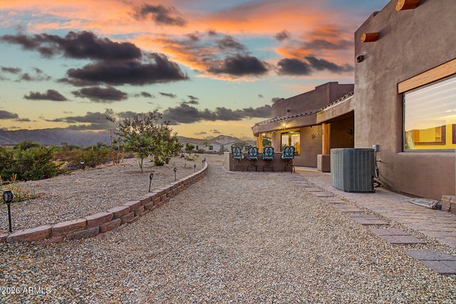 19211 W SELDON Lane, Waddell, AZ 85355